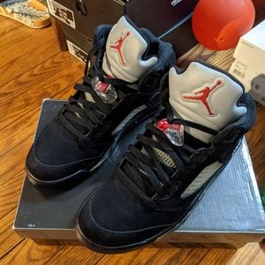 Air Jordan Retro 5 Metallic 5 Size 8